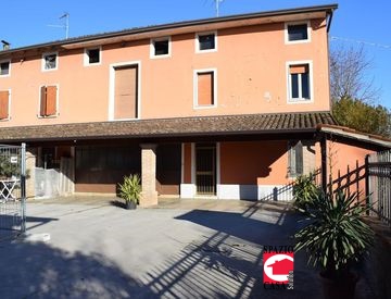 Rustico/Casale/Castello in vendita, Montichiari